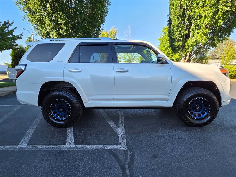 2014 Toyota 4Runner LIMITED 4X4 V6 / 3RD SEATS / FULLY LOADED / LIFTED  / LEATHER / SUNROOF / METHOD WHEELS / GOODYEAR TIRES - Photo 4 - Portland, OR 97217