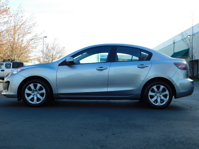 2013 Mazda Mazda3 i Sport  Sedan 74,228 Miles Brand New Tires Automatic - Photo 4 - Portland, OR 97217