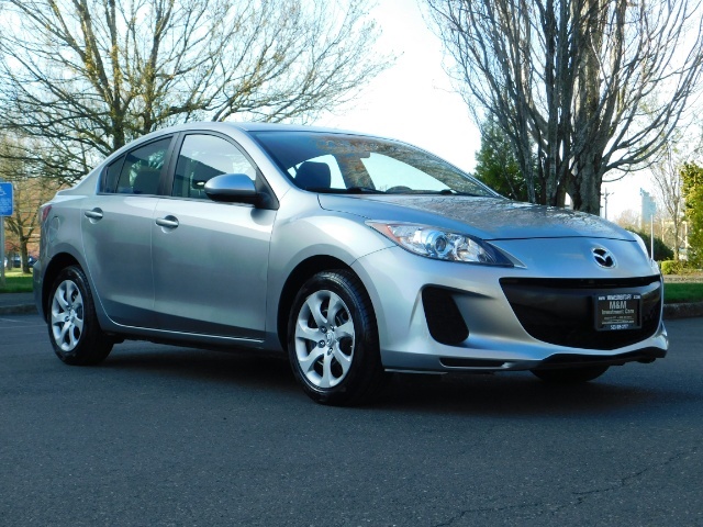 2013 Mazda Mazda3 i Sport  Sedan 74,228 Miles Brand New Tires Automatic - Photo 2 - Portland, OR 97217