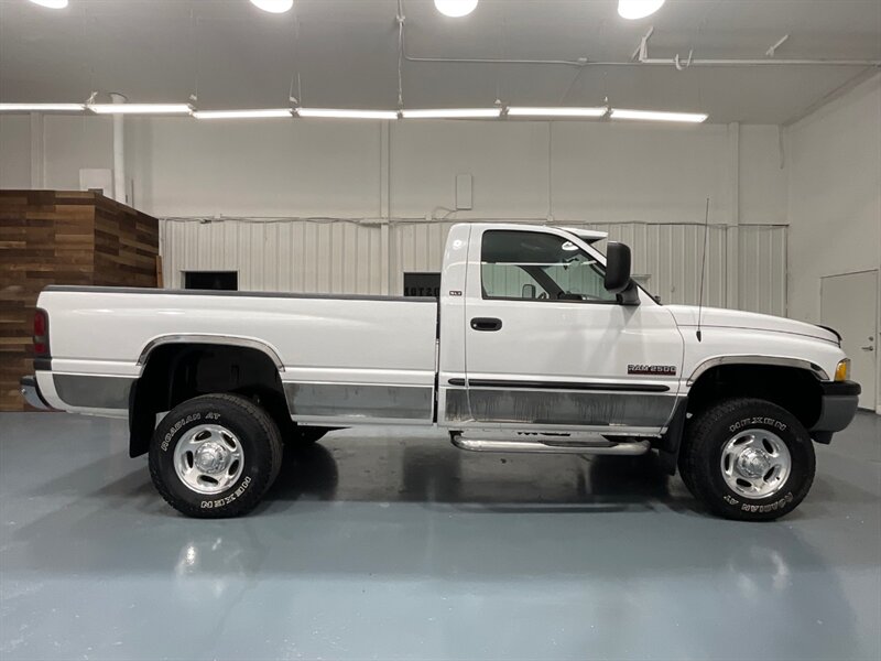2001 Dodge Ram 2500 SLT Laramie Regular Cab 4X4 / 5.9L Diesel /6-SPEED  / Manual / Standard Cab / ZERO RUST / 114K MILES - Photo 4 - Gladstone, OR 97027