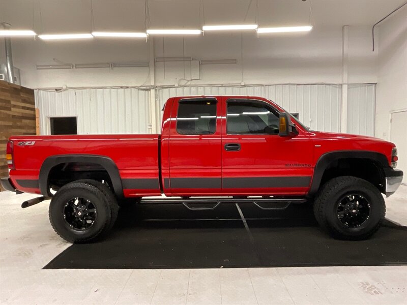 2000 Chevrolet Silverado 1500 LT 4X4 / 5.3L V8 / Leather & Heated Seats / LIFTED  / LOCAL TRUCK / RUST FREE / LIFTED w. 35 " A/T TIRES & 17 " WHEELS - Photo 4 - Gladstone, OR 97027