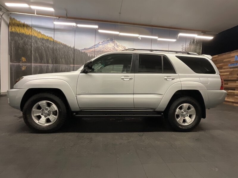 2005 Toyota 4Runner SR5 Sport Utility V8 / 4X4 / 3RD ROW SEAT  4.7L V8 / 4X4 / 3RD ROW SEAT - Photo 3 - Gladstone, OR 97027