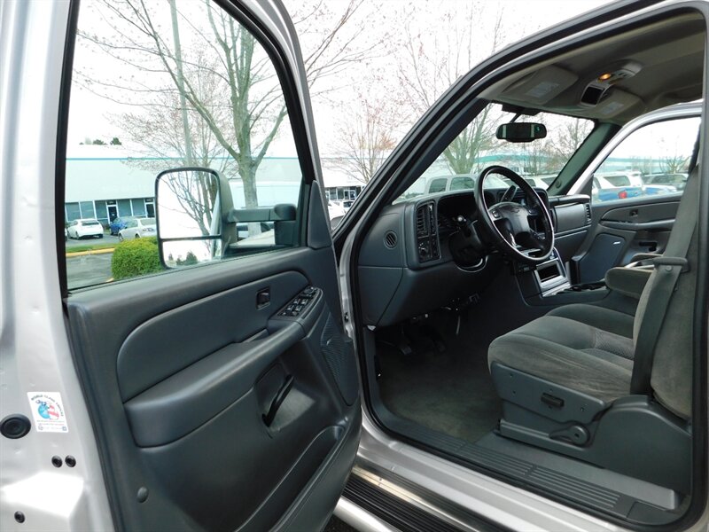 2007 Chevrolet Silverado 3500 LT Crew Cab DUALLY 4X4 6.6L Duramax Diesel LBZ   - Photo 13 - Portland, OR 97217