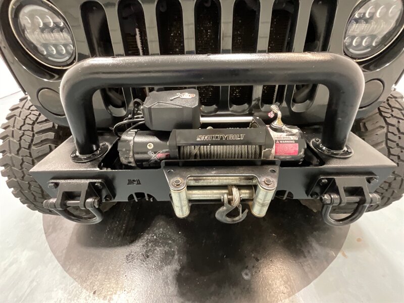2012 Jeep Wrangler Unlimited Sahara 4X4 / 6-SPEED / LIFTED LIFTED  / WINCH / CUSTOM - Photo 9 - Gladstone, OR 97027