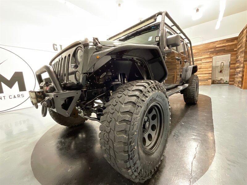 2012 Jeep Wrangler Unlimited Sahara 4X4 / 6-SPEED / LIFTED LIFTED  / WINCH / CUSTOM - Photo 30 - Gladstone, OR 97027