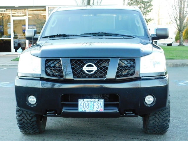 2005 Nissan Titan SE Crew Cab V8 / 4X4 OFF ROAD / CUSTOM EXHAUST