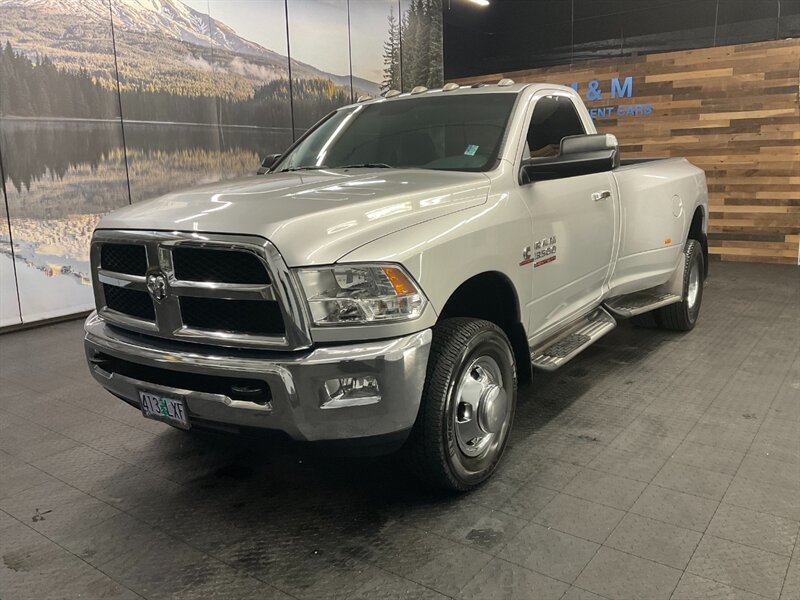 2017 RAM 3500 SLT Regular Cab 4X4 / 6.7L CUMMINS DIESEL / DUALLY  LONG BED DUALLY / 1-TON / ONLY 73,000 MILES - Photo 38 - Gladstone, OR 97027