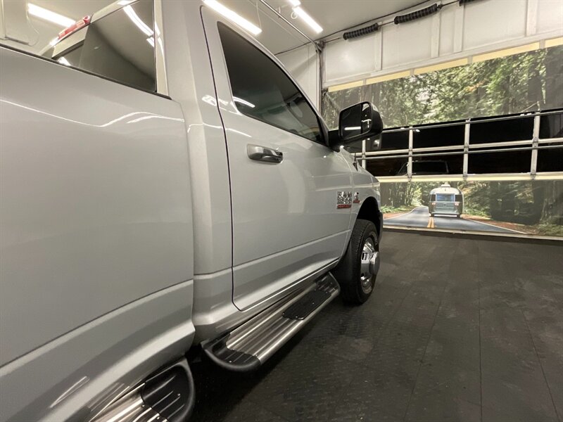 2017 RAM 3500 SLT Regular Cab 4X4 / 6.7L CUMMINS DIESEL / DUALLY  LONG BED DUALLY / 1-TON / ONLY 73,000 MILES - Photo 41 - Gladstone, OR 97027