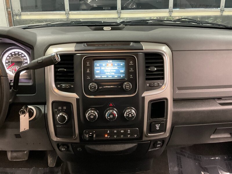 2017 RAM 3500 SLT Regular Cab 4X4 / 6.7L CUMMINS DIESEL / DUALLY  LONG BED DUALLY / 1-TON / ONLY 73,000 MILES - Photo 82 - Gladstone, OR 97027