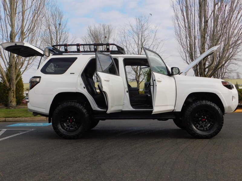 2020 Toyota 4Runner TRD PRO CUSTOM UPGRADE / TRD Pro Leather / LIFTED   - Photo 31 - Portland, OR 97217