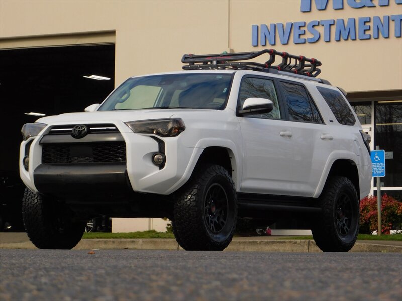 2020 Toyota 4Runner TRD PRO CUSTOM UPGRADE / TRD Pro Leather / LIFTED   - Photo 45 - Portland, OR 97217