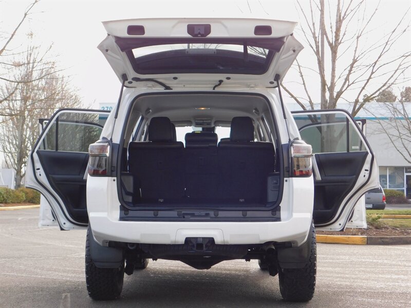 2020 Toyota 4Runner TRD PRO CUSTOM UPGRADE / TRD Pro Leather / LIFTED   - Photo 28 - Portland, OR 97217