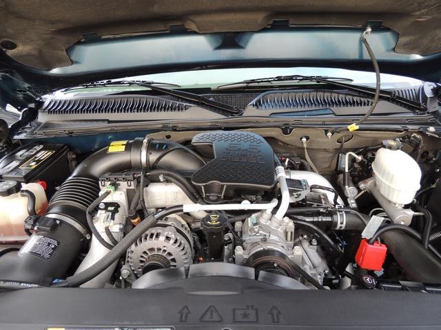 2007 Chevrolet Silverado 2500 LT3 / 4X4 / 6.6L DURAMAX DIESEL / LBZ Engine   - Photo 33 - Portland, OR 97217