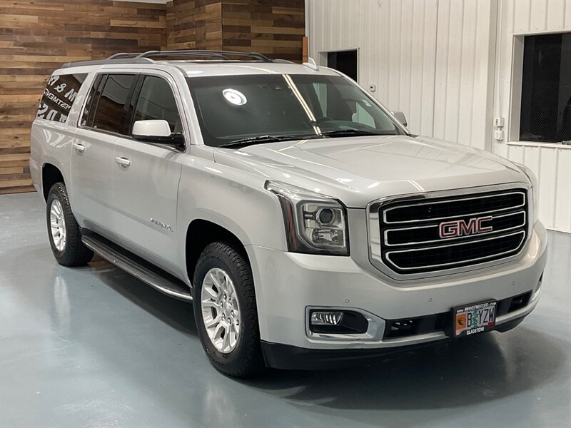 2018 GMC Yukon XL SLT 4X4 / 5.3L V8 / Leather Sunroof 2-DVDS  / Excel Cond - Photo 2 - Gladstone, OR 97027