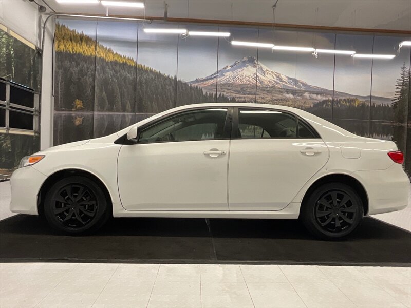 2011 Toyota Corolla LE Sedan / 1.8L 4Cyl / BRAND NEW TIRES  / Excellent condition / 91,000 MILES - Photo 3 - Gladstone, OR 97027