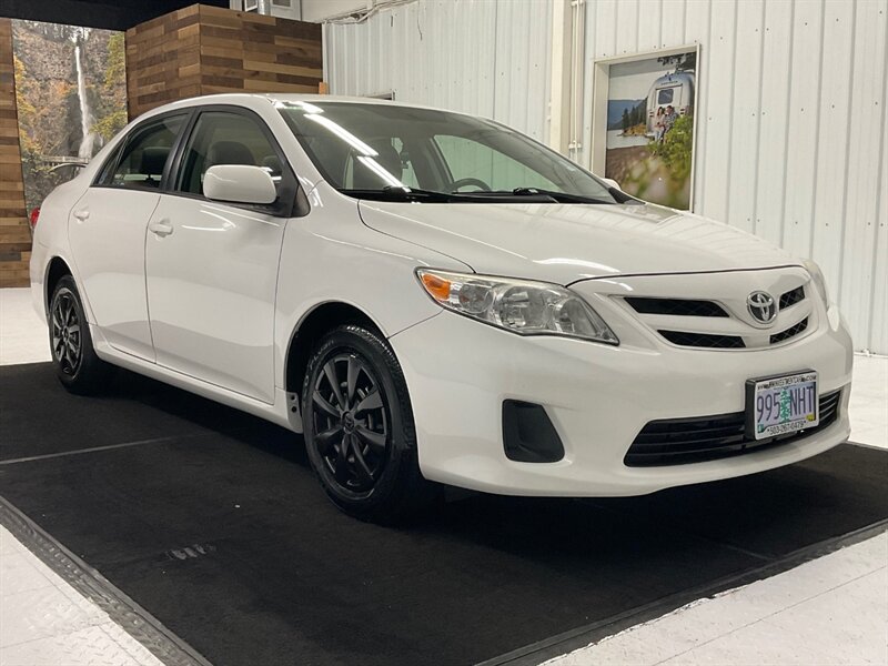 2011 Toyota Corolla LE Sedan / 1.8L 4Cyl / BRAND NEW TIRES  / Excellent condition / 91,000 MILES - Photo 2 - Gladstone, OR 97027