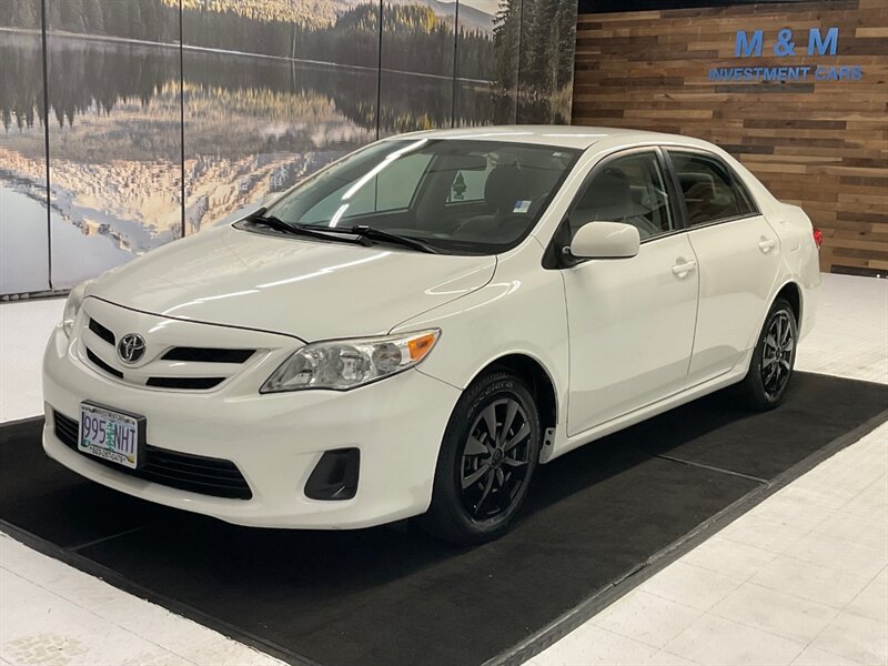 2011 Toyota Corolla LE Sedan / 1.8L 4Cyl / BRAND NEW TIRES  / Excellent condition / 91,000 MILES - Photo 1 - Gladstone, OR 97027