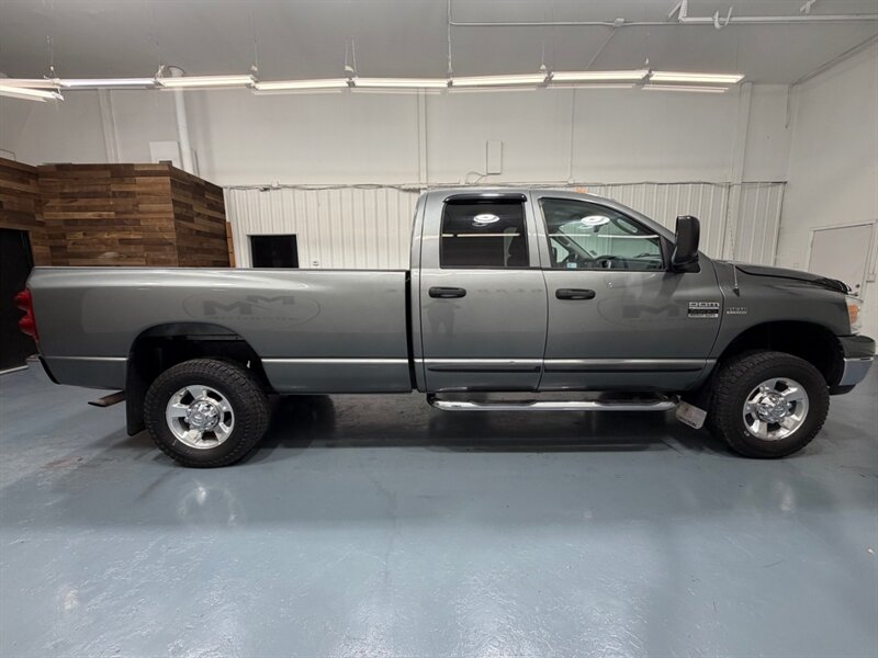 2007 Dodge Ram 2500 SLT 4X4 5.7L V8 HEMI / Long Bed / ZERO RUST / Quad Cab 3/4 TON GAS - Photo 4 - Gladstone, OR 97027