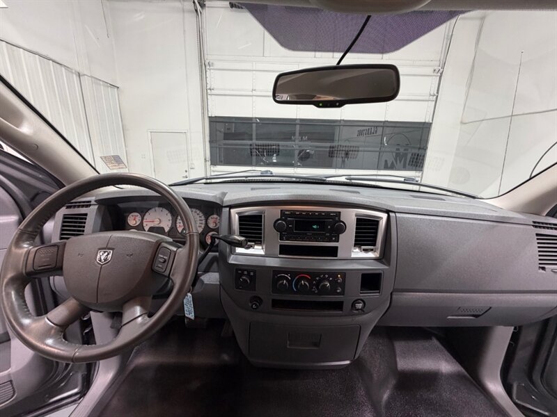 2007 Dodge Ram 2500 SLT 4X4 5.7L V8 HEMI / Long Bed / ZERO RUST / Quad Cab 3/4 TON GAS - Photo 38 - Gladstone, OR 97027