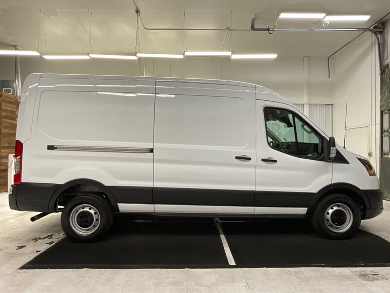 2021 Ford Transit 250 LWB Medium Roof Cargo Van / 3.5L V6 / 15K MILE  / Backup Camera / 1-Owner local / Very Clean - Photo 4 - Gladstone, OR 97027