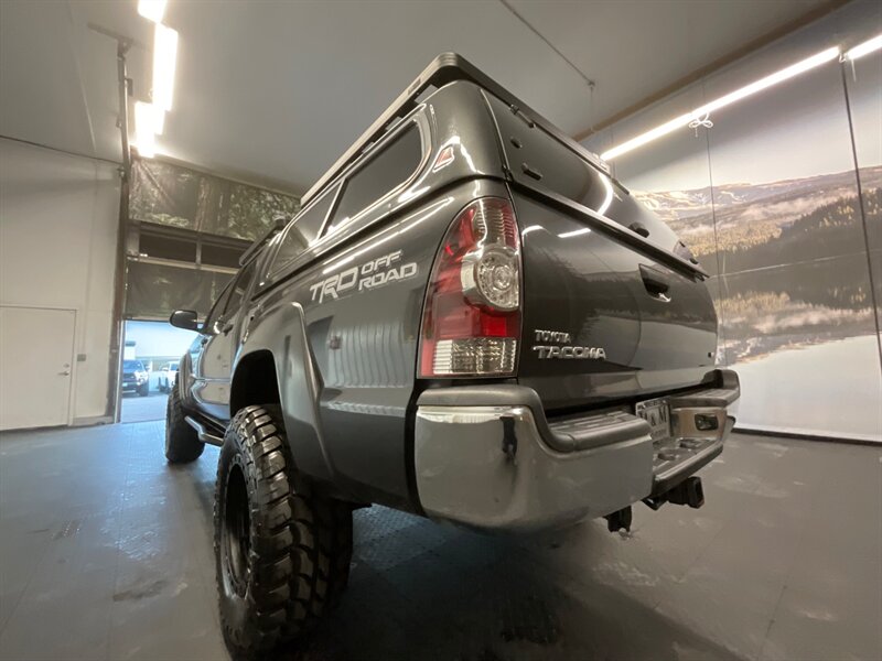 2014 Toyota Tacoma V6 4X4 / TRD OFF RD /LIFTED w/NEW WHEELS TIRES  LOCAL OREGON TRUCK / RUST FREE / NAVI & BACKUP CAMERA / RR DIFF LOCK / WINCH / SHARP  & CLEAN !! - Photo 12 - Gladstone, OR 97027