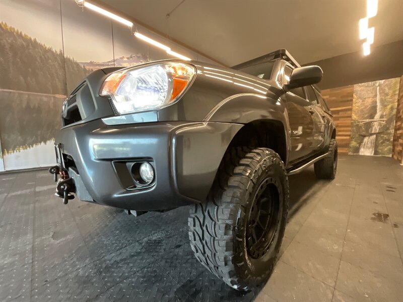 2014 Toyota Tacoma V6 4X4 / TRD OFF RD /LIFTED w/NEW WHEELS TIRES  LOCAL OREGON TRUCK / RUST FREE / NAVI & BACKUP CAMERA / RR DIFF LOCK / WINCH / SHARP  & CLEAN !! - Photo 9 - Gladstone, OR 97027