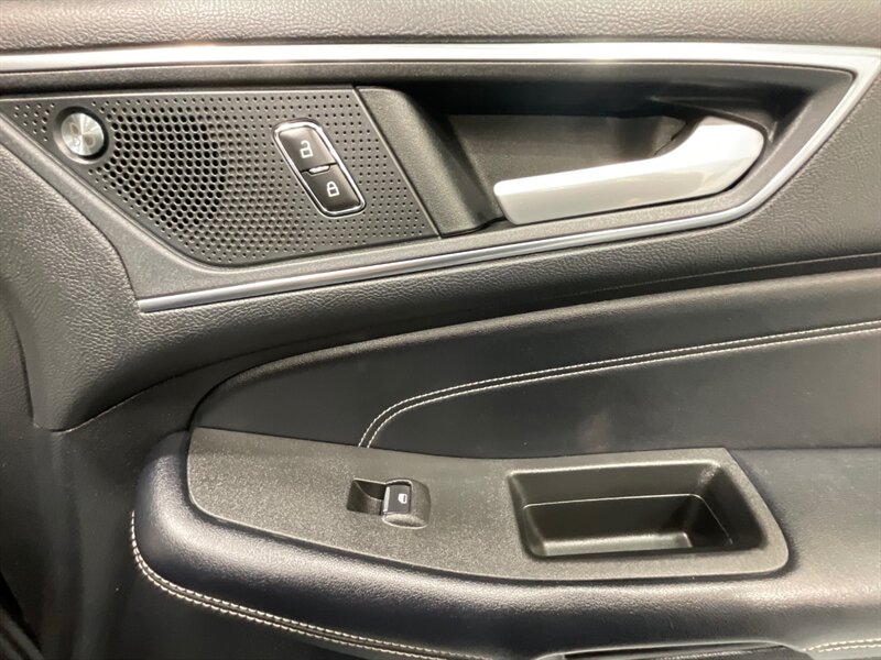2022 Ford Edge Titanium AWD /Heated & Cooled Seats /Pano Sunroof  / B&O SOUND SYSTEM/ Navigation & Backup Camera / Adaptive Cruise - Photo 38 - Gladstone, OR 97027