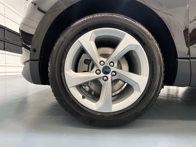 2022 Ford Edge Titanium AWD /Heated & Cooled Seats /Pano Sunroof  / B&O SOUND SYSTEM/ Navigation & Backup Camera / Adaptive Cruise - Photo 23 - Gladstone, OR 97027