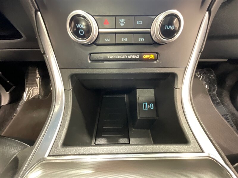 2022 Ford Edge Titanium AWD /Heated & Cooled Seats /Pano Sunroof  / B&O SOUND SYSTEM/ Navigation & Backup Camera / Adaptive Cruise - Photo 20 - Gladstone, OR 97027