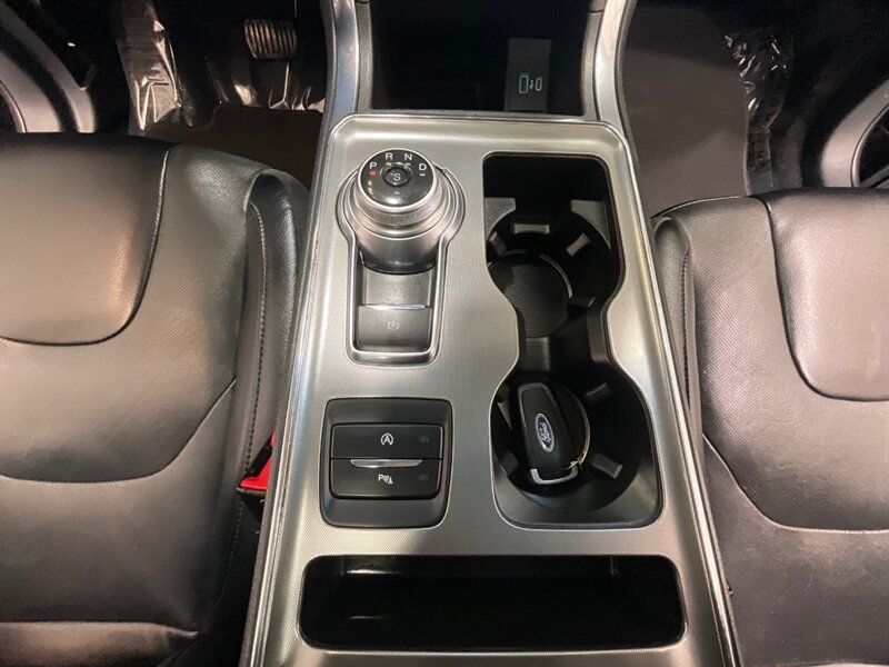 2022 Ford Edge Titanium AWD /Heated & Cooled Seats /Pano Sunroof  / B&O SOUND SYSTEM/ Navigation & Backup Camera / Adaptive Cruise - Photo 17 - Gladstone, OR 97027