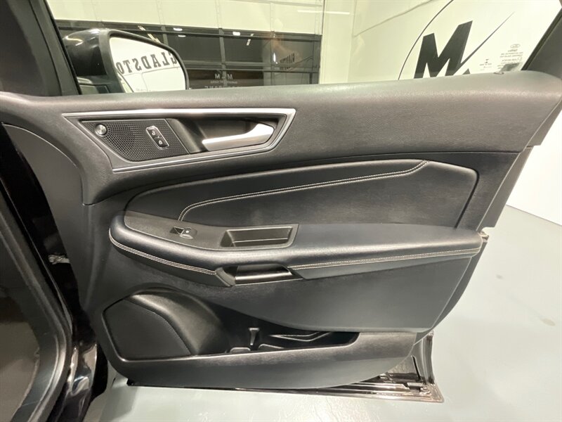 2022 Ford Edge Titanium AWD /Heated & Cooled Seats /Pano Sunroof  / B&O SOUND SYSTEM/ Navigation & Backup Camera / Adaptive Cruise - Photo 32 - Gladstone, OR 97027