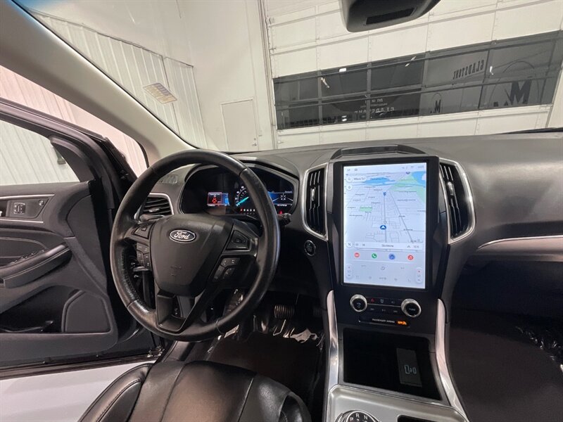 2022 Ford Edge Titanium AWD /Heated & Cooled Seats /Pano Sunroof  / B&O SOUND SYSTEM/ Navigation & Backup Camera / Adaptive Cruise - Photo 35 - Gladstone, OR 97027