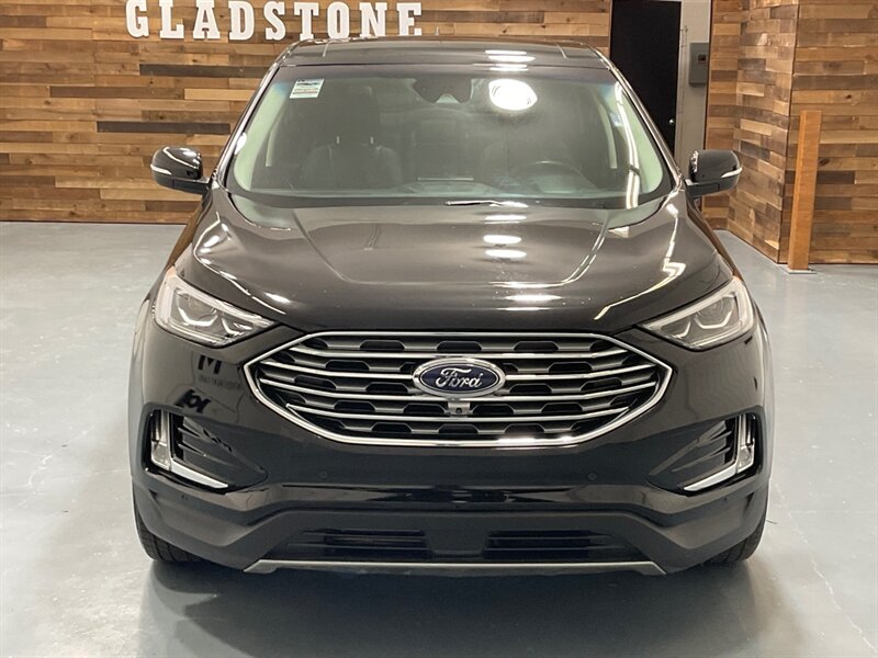 2022 Ford Edge Titanium AWD /Heated & Cooled Seats /Pano Sunroof  / B&O SOUND SYSTEM/ Navigation & Backup Camera / Adaptive Cruise - Photo 5 - Gladstone, OR 97027