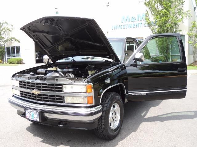 1993 Chevrolet K2500 Silverado 2dr K2500 Silverado   - Photo 25 - Portland, OR 97217