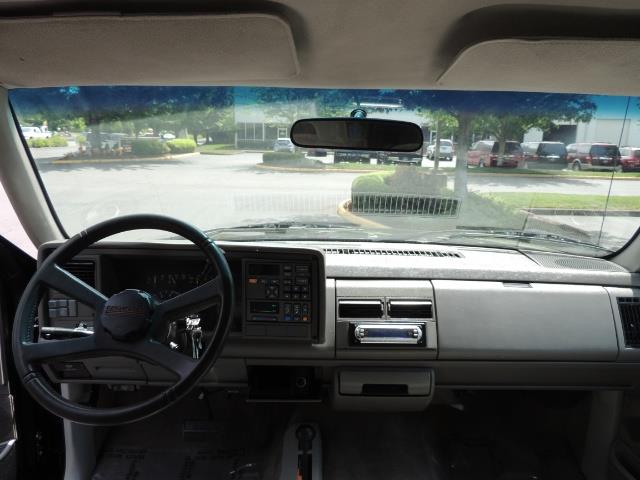 1993 Chevrolet K2500 Silverado 2dr K2500 Silverado   - Photo 32 - Portland, OR 97217