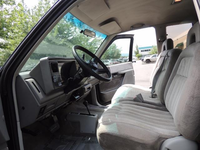 1993 Chevrolet K2500 Silverado 2dr K2500 Silverado   - Photo 16 - Portland, OR 97217