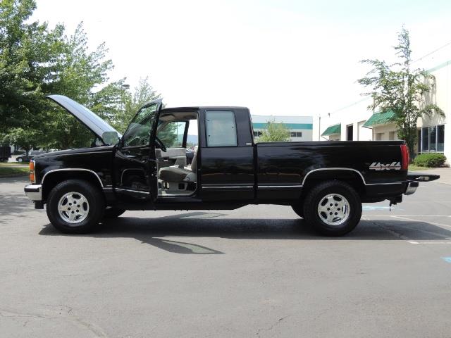 1993 Chevrolet K2500 Silverado 2dr K2500 Silverado   - Photo 9 - Portland, OR 97217