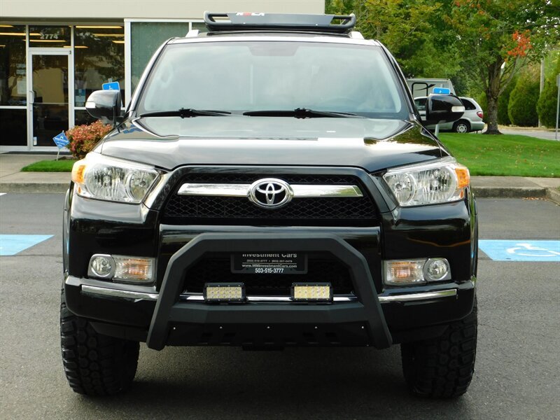 2012 Toyota 4Runner SR5 4X4 / 4.0L V6 / Rear CAM / SUNROOF / NEW LIFT