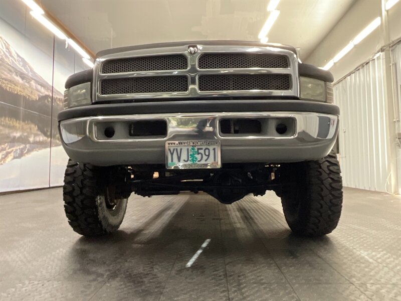 2002 Dodge Ram 2500 Laramie Quad Cab 4X4 / 5.9L CUMMINS DIESEL / LIFT  LIFTED w/ BRAND NEW WHEELS & TIRES / 1-OWNER / 120,000 MILES - Photo 39 - Gladstone, OR 97027