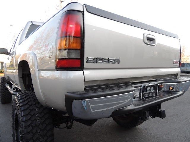 2005 GMC Sierra 2500 SLT/ 4X4 / DURAMAX DIESEL / LIFTED LIFTED   - Photo 12 - Portland, OR 97217