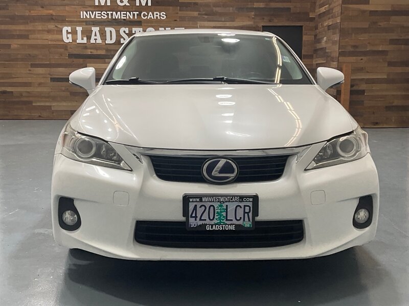 2013 Lexus CT 200h Hatchback Hybrid /Leather Heated seats /Backup Cam / Great service history at Lexus of portland - Photo 5 - Gladstone, OR 97027