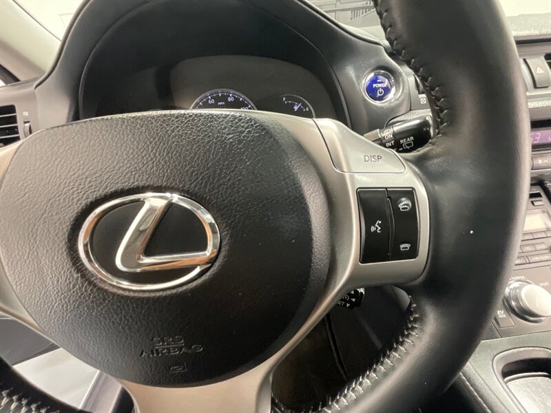 2013 Lexus CT 200h Hatchback Hybrid /Leather Heated seats /Backup Cam / Great service history at Lexus of portland - Photo 40 - Gladstone, OR 97027