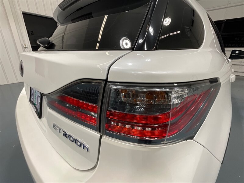 2013 Lexus CT 200h Hatchback Hybrid /Leather Heated seats /Backup Cam / Great service history at Lexus of portland - Photo 28 - Gladstone, OR 97027