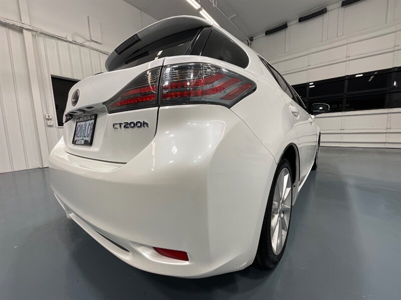 2013 Lexus CT 200h Hatchback Hybrid /Leather Heated seats /Backup Cam / Great service history at Lexus of portland - Photo 49 - Gladstone, OR 97027