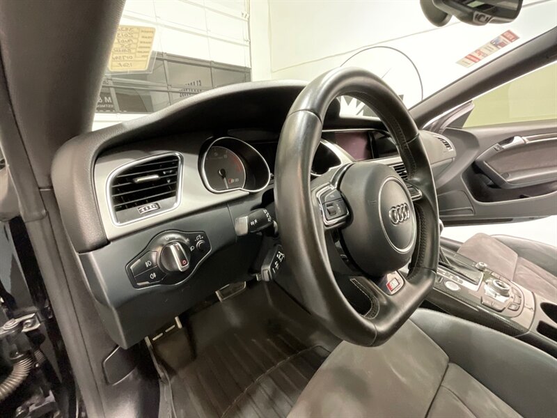 2013 Audi S5 3.0T quattro Premium Plus / 3.0L V6 SUPERCHARGED  / Navi & Backup Camera - Photo 13 - Gladstone, OR 97027