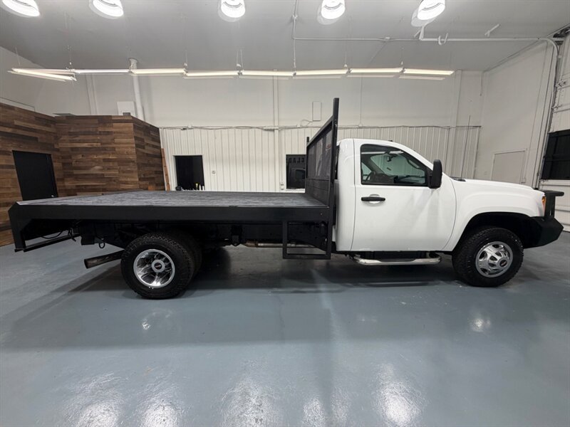 2013 GMC Sierra 3500 3500HD SLE 4X4 / 6.6L DURAMAX DIESEL /DUALLY /FLAT BED /REGULAR CAB / LOCAL w. ZERO RUST - Photo 4 - Gladstone, OR 97027