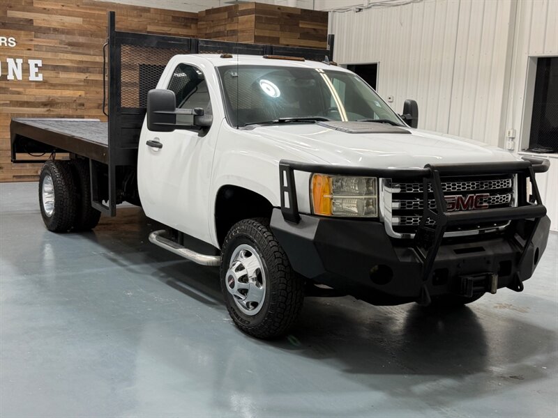 2013 GMC Sierra 3500 3500HD SLE 4X4 / 6.6L DURAMAX DIESEL /DUALLY /FLAT BED /REGULAR CAB / LOCAL w. ZERO RUST - Photo 2 - Gladstone, OR 97027