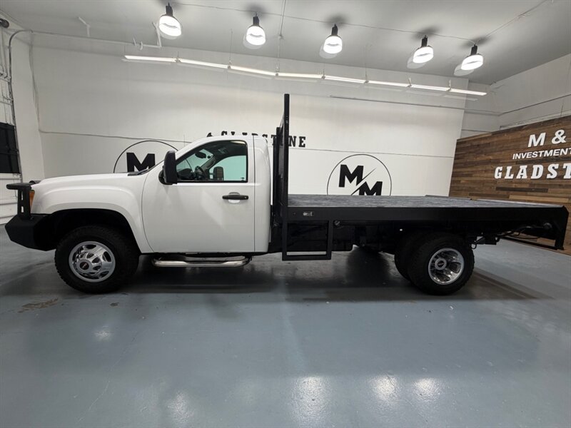 2013 GMC Sierra 3500 3500HD SLE 4X4 / 6.6L DURAMAX DIESEL /DUALLY /FLAT BED /REGULAR CAB / LOCAL w. ZERO RUST - Photo 3 - Gladstone, OR 97027