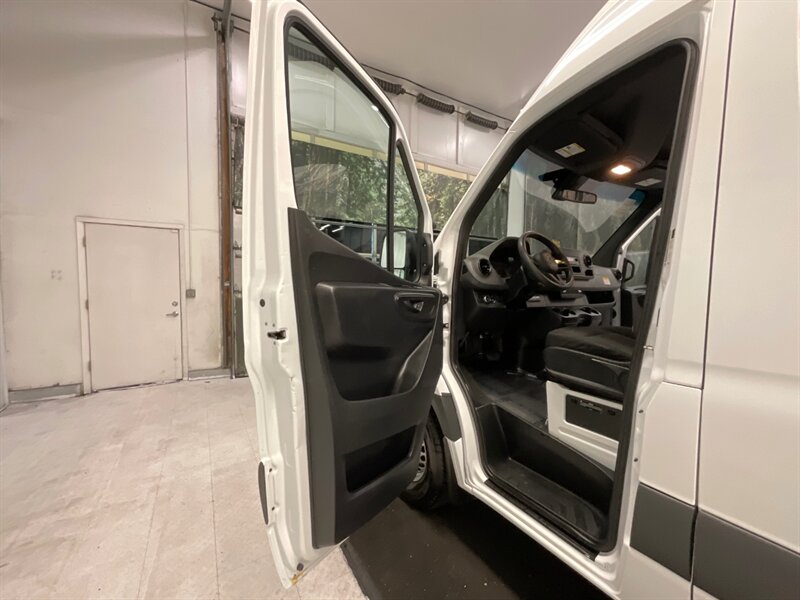 2021 Mercedes-Benz Sprinter 2500 CARGO VAN / HIGHROOF EXTENDED / 13K MILES  / Backup Camera / 13K Miles - Photo 44 - Gladstone, OR 97027