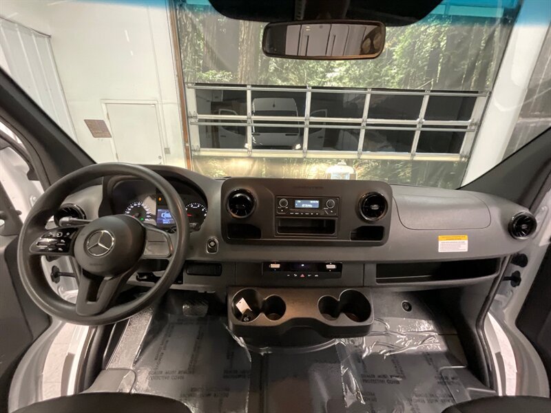 2021 Mercedes-Benz Sprinter 2500 CARGO VAN / HIGHROOF EXTENDED / 13K MILES  / Backup Camera / 13K Miles - Photo 37 - Gladstone, OR 97027